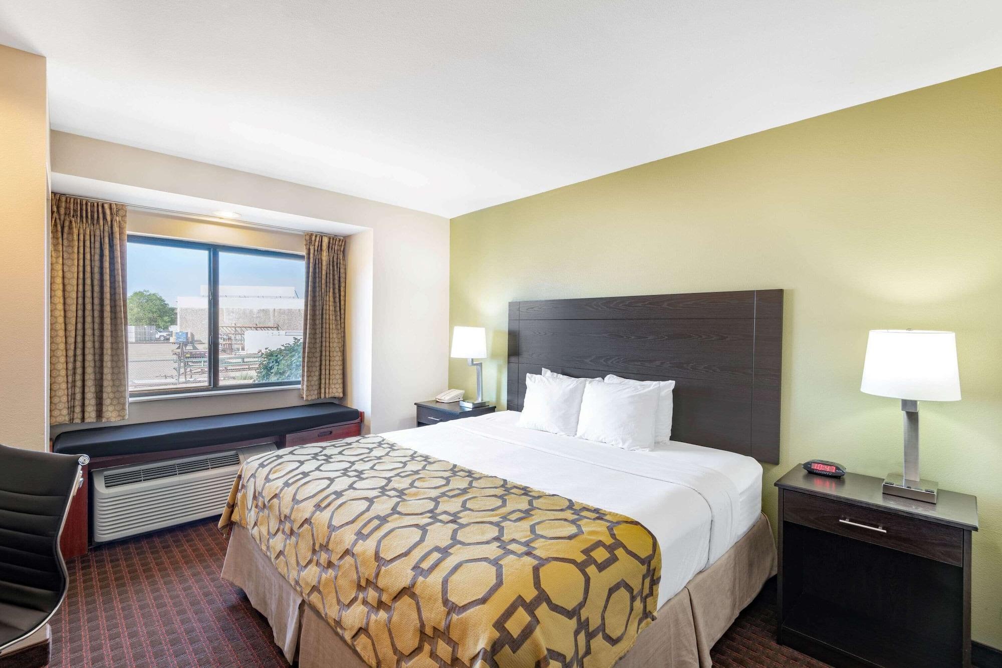 Baymont By Wyndham Farmington