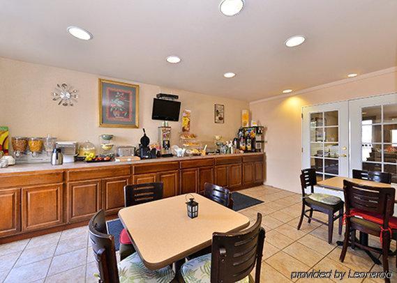 Hotel Baymont By Wyndham Farmington