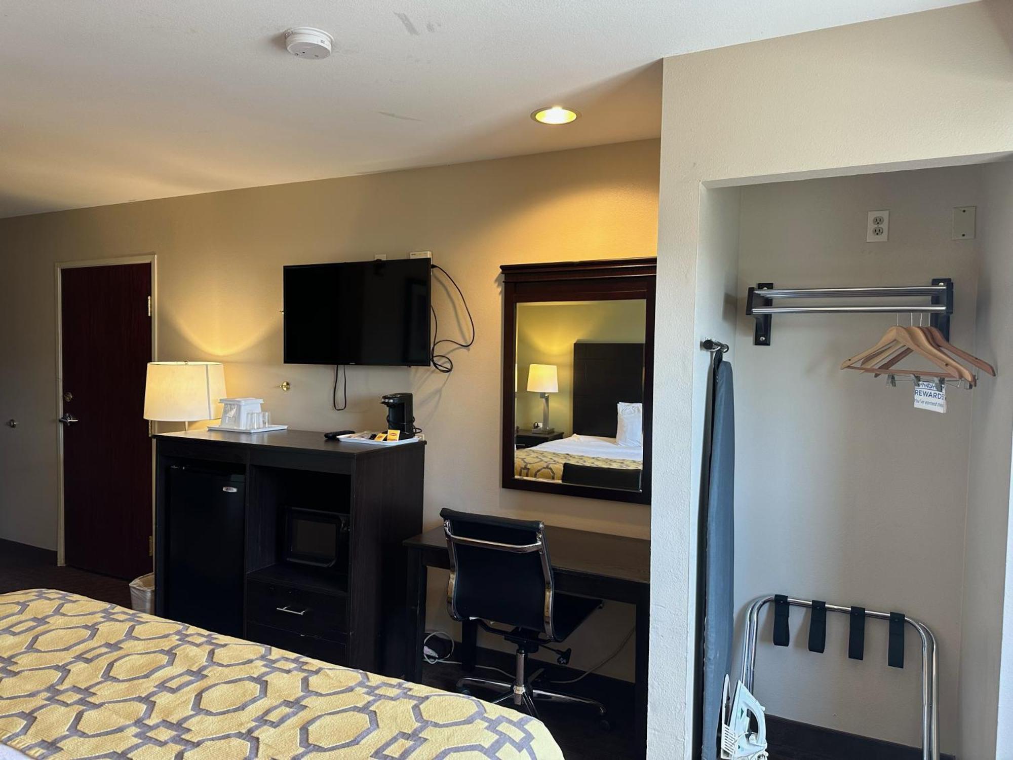 Baymont By Wyndham Hotel