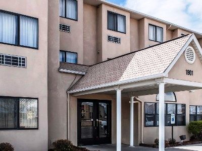 Baymont By Wyndham Hotel