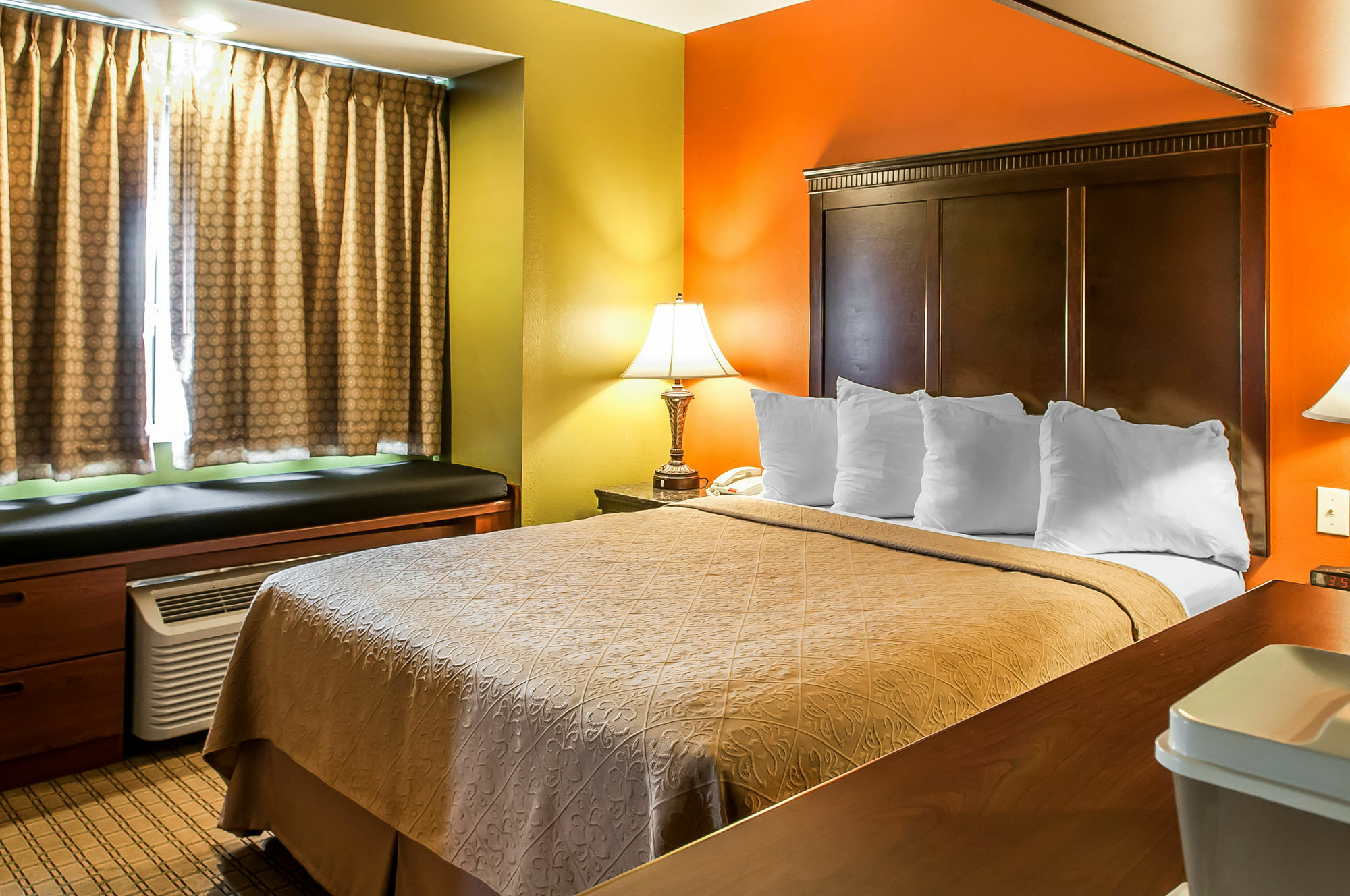 Baymont By Wyndham Hotel Farmington